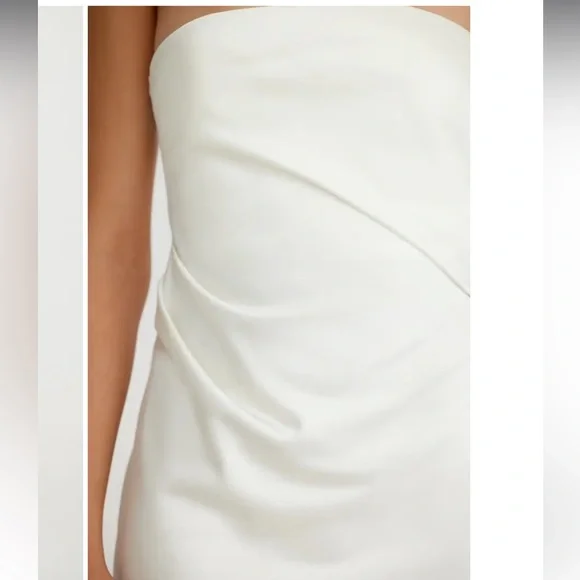 NWOT Significant Other Lucile Strapless Satin Gown with Train Sz 12 bone white